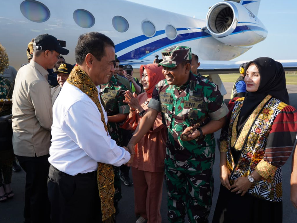 Danrem 011 Lilawangsa Kolonel Inf Ali Imran Sambut Kunker Mentan Andi Amran Sulaiman dan Ketua Komisi IV DPR Siti Hediati Hariyadi ke Aceh