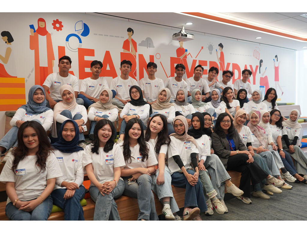 ShopeePay dan SeaBank Apresiasi 36 Agen Perubahan Lewat SPARK Awarding Night