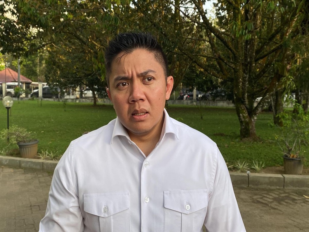 Seskab Teddy Sebut Presiden Prabowo Tanggung Biaya Perjalanan LN yang Lebihi Anggaran