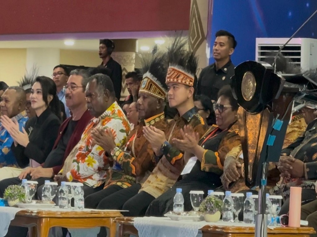 Wapres Gibran Tekankan Pentingnya Perdamaian saat Buka Pesparawi XIV