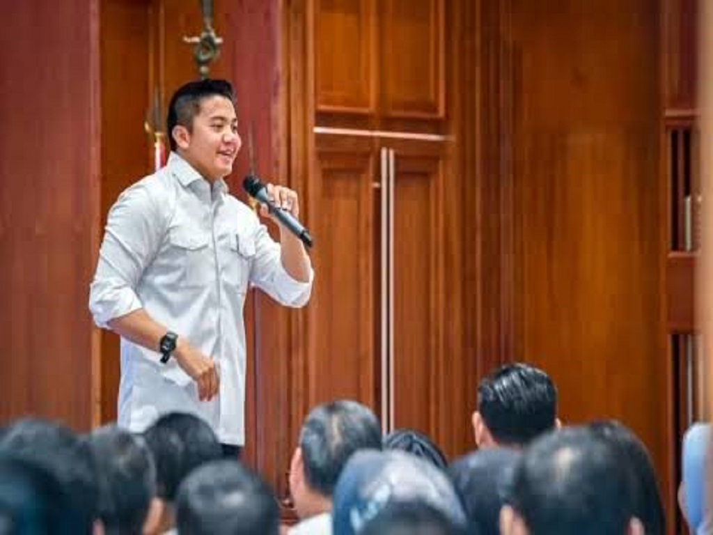 Seskab Teddy Sebut Pemerintah Targetkan 5.000 Jembatan Rampung Akhir 2026