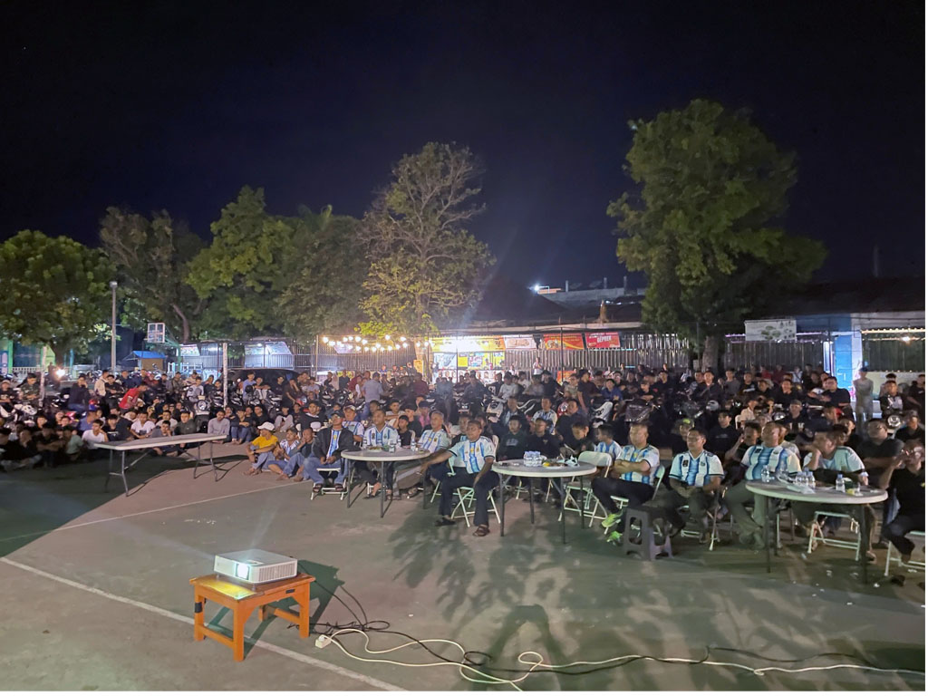 Brigjen TNI Ali Imran dan Prajurit TNI Serta Warga Kota Lhokseumawe Nonton Bareng Final Piala Dunia FIFA 2026