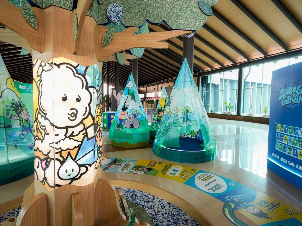 Citilink dan Aqua Hadirkan Flomiland, Instalasi Seni Interaktif Baru di Terminal 1C